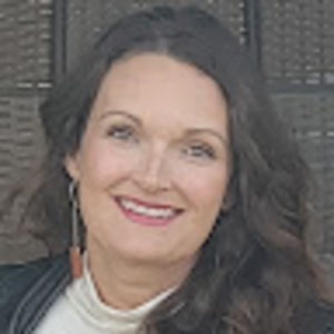 Meet your Posher, Davina